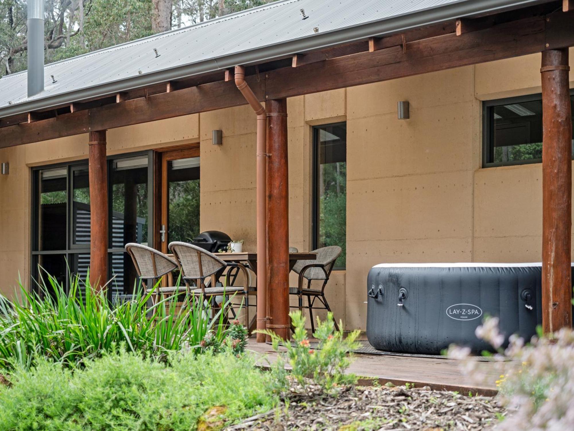 Jarrah Grove Forest Retreat - Adults Only Luxury Chalet Rosa Glen ภายนอก รูปภาพ