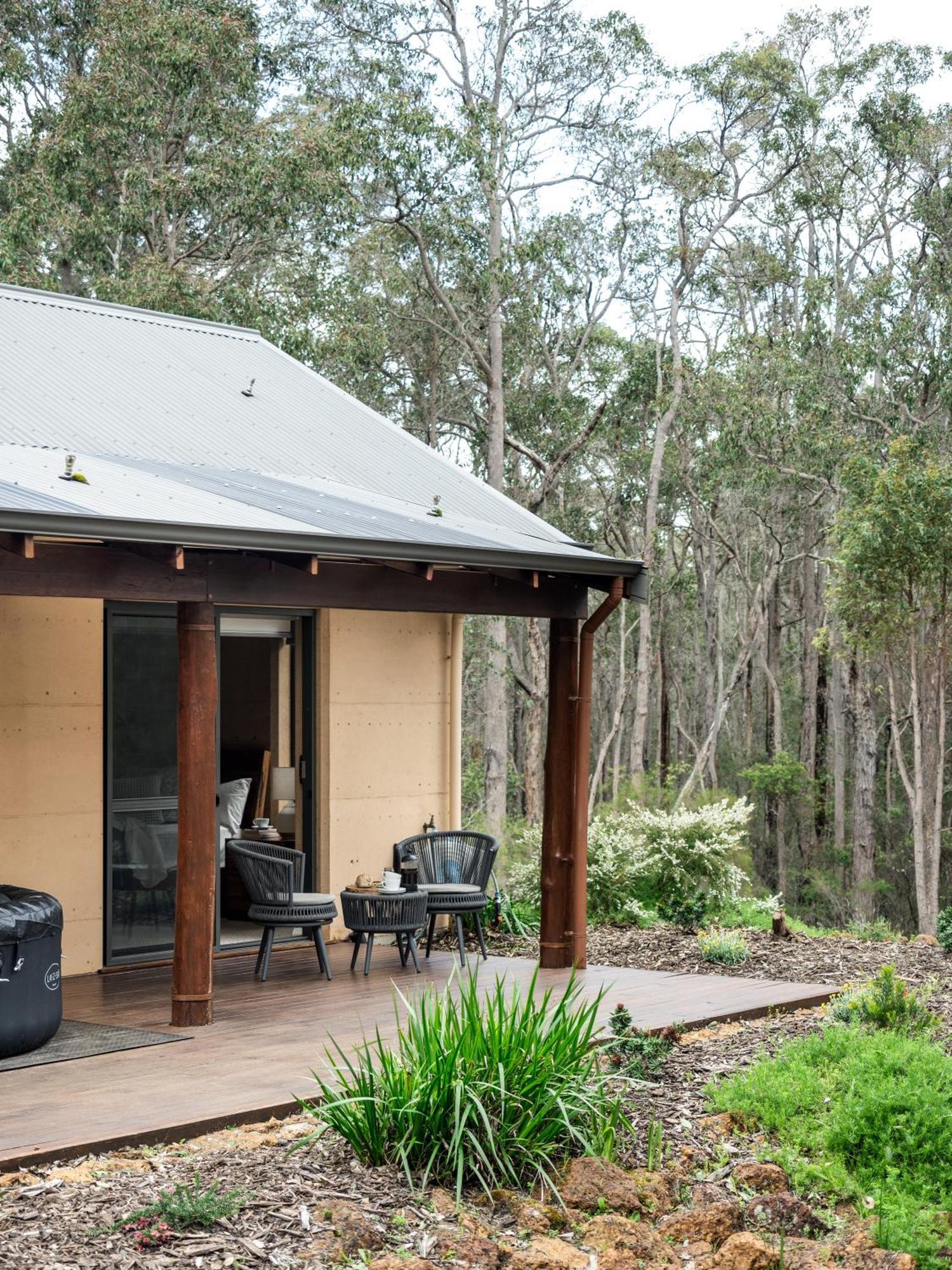 Jarrah Grove Forest Retreat - Adults Only Luxury Chalet Rosa Glen ภายนอก รูปภาพ