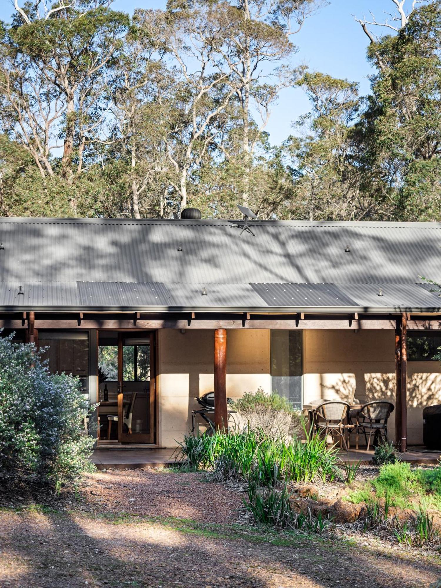 Jarrah Grove Forest Retreat - Adults Only Luxury Chalet Rosa Glen ภายนอก รูปภาพ